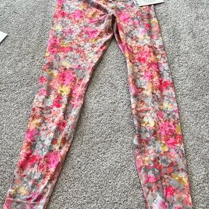 NWT Lululemon Align rainbow floral high rise leggings